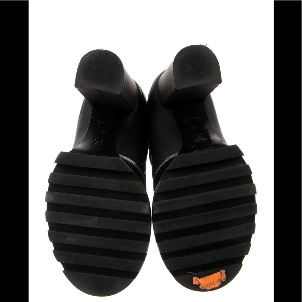 Authentic Louis Vuitton printed combat boots 38 - Picture 5 of 5